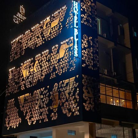 Hotel Bliss Jorhāt Eksteriør bilde
