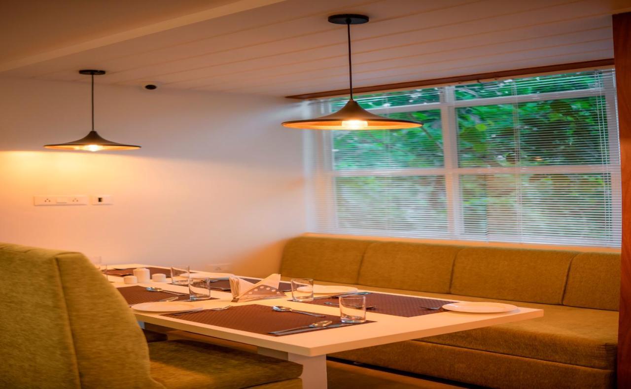 Hotel Bliss Jorhāt Eksteriør bilde